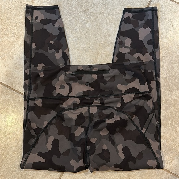 Athleta Lightning 7/8 Tight Leggings Gray Camo M Tights - Picture 7 of 8